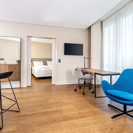 Nh Muenchen Hotel apartamentowy 4*