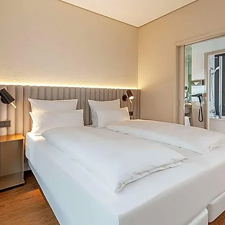 Nh Muenchen Lägenhetshotell 4*