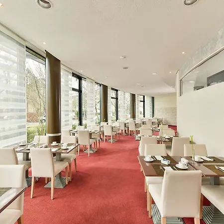 Nh Muenchen 4*